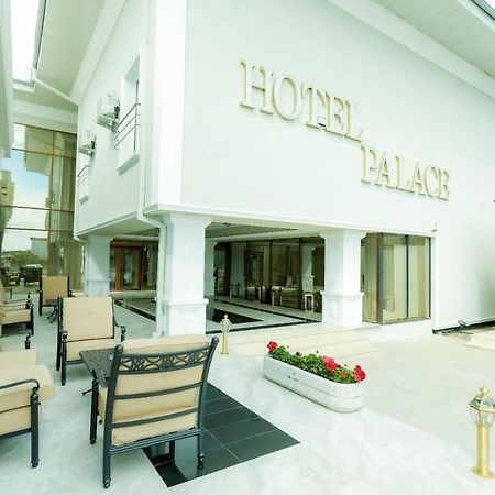 Hotel Palace Severin Дробета-Турну Северин Екстериор снимка