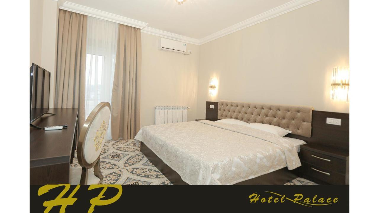 Hotel Palace Severin Дробета-Турну Северин Екстериор снимка