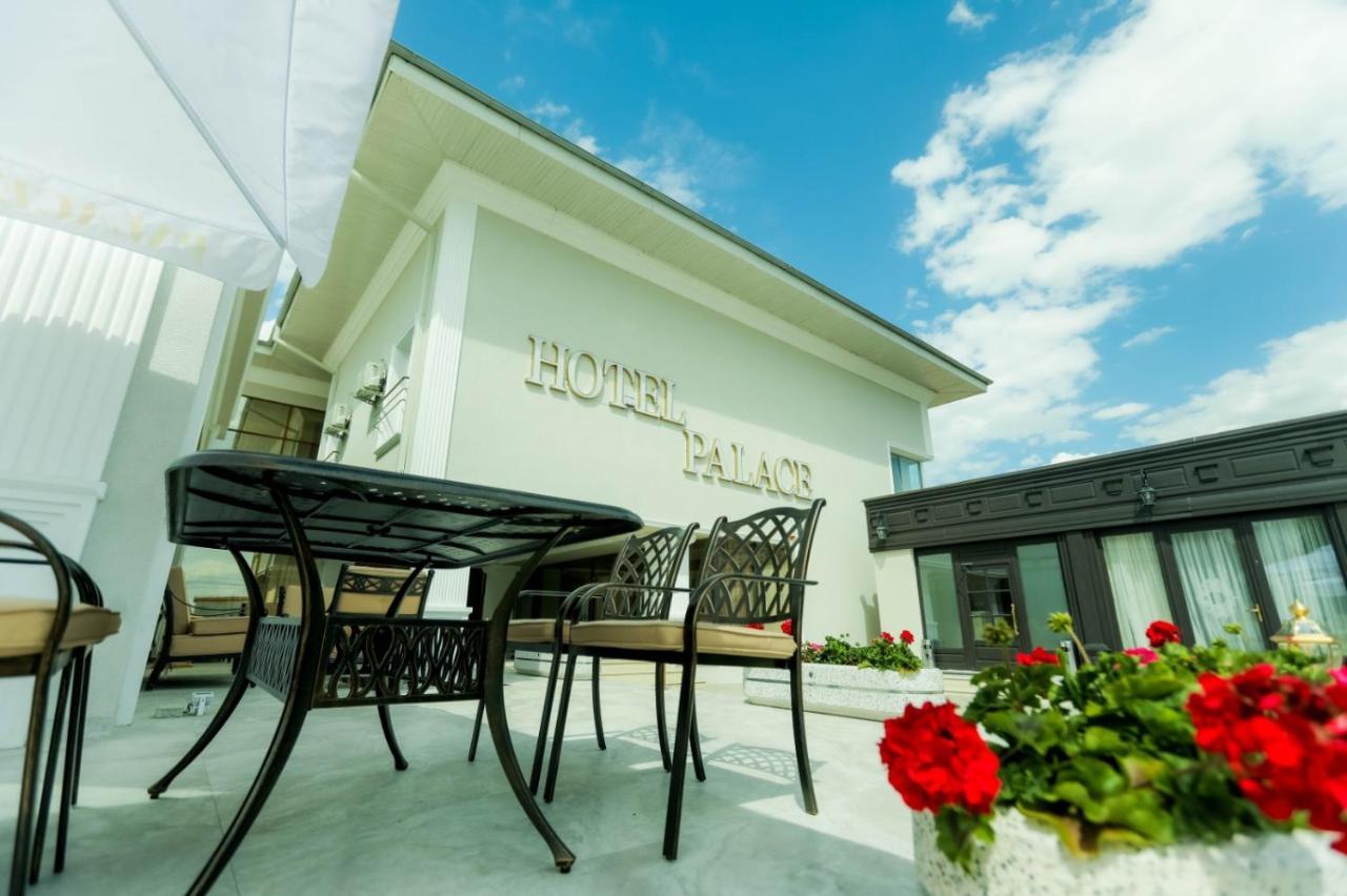 Hotel Palace Severin Дробета-Турну Северин Екстериор снимка
