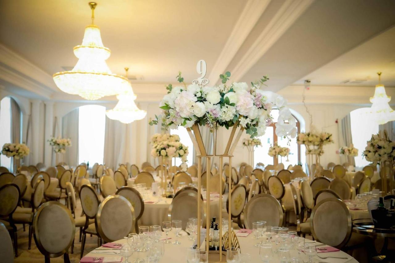Hotel Palace Severin Дробета-Турну Северин Екстериор снимка